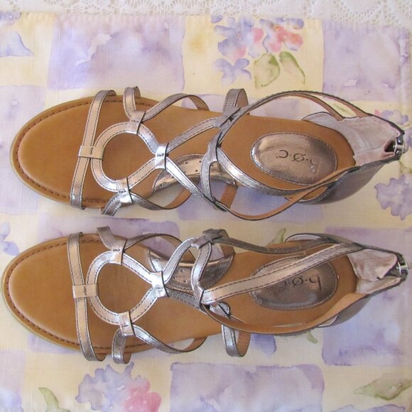 CAGE SANDALS, 9, BRONZE GOLD, WEDGE FLATS, ZIPPER BACKS, STYLISH COOL, BOC - Picture 6 of 10